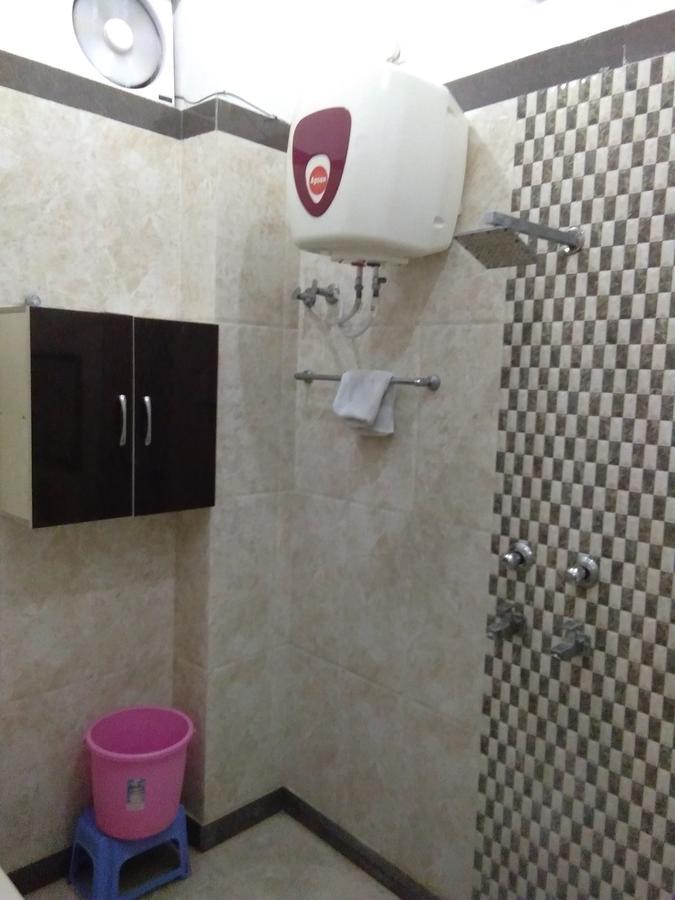 Primrose Hotel And Restaurant Sonipat Esterno foto