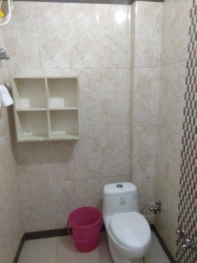 Primrose Hotel And Restaurant Sonipat Esterno foto